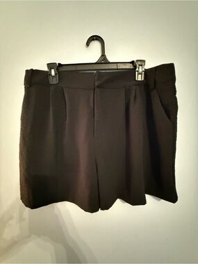 Copper Key Dillards Black Trouser Shorts Size XL High Rise Pleated Pockets